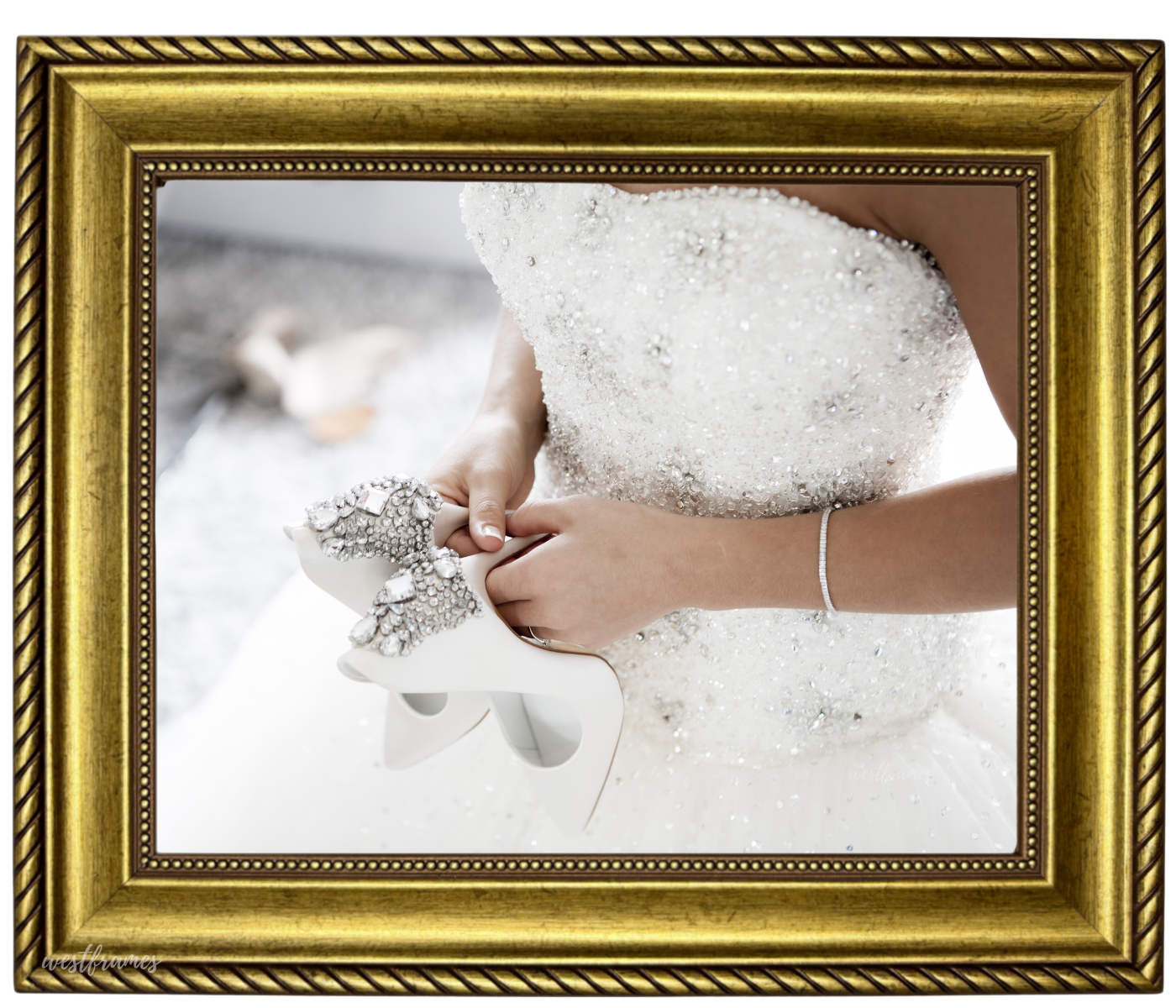 Montana Antique Gold Picture Frame - 2.25" Wide | Classic Rope & Beaded Design - West Frames